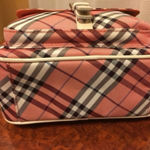 Meet your Posher, Lhea